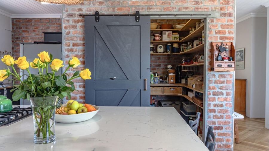 4 Bedroom Property for Sale in De Kelders Western Cape